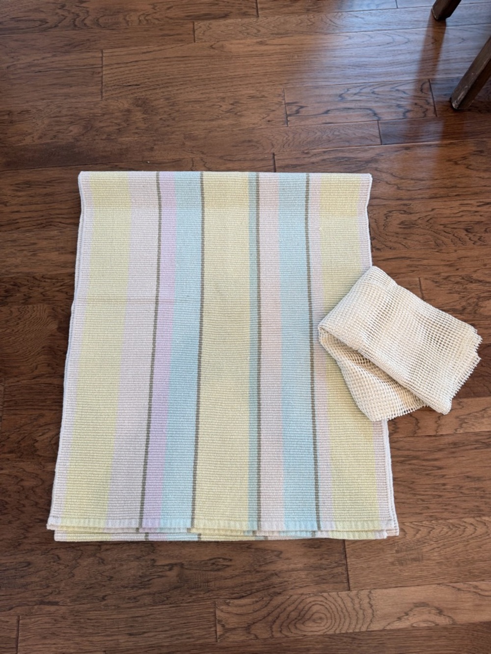 Dash and Albert cotton runner rug with pad